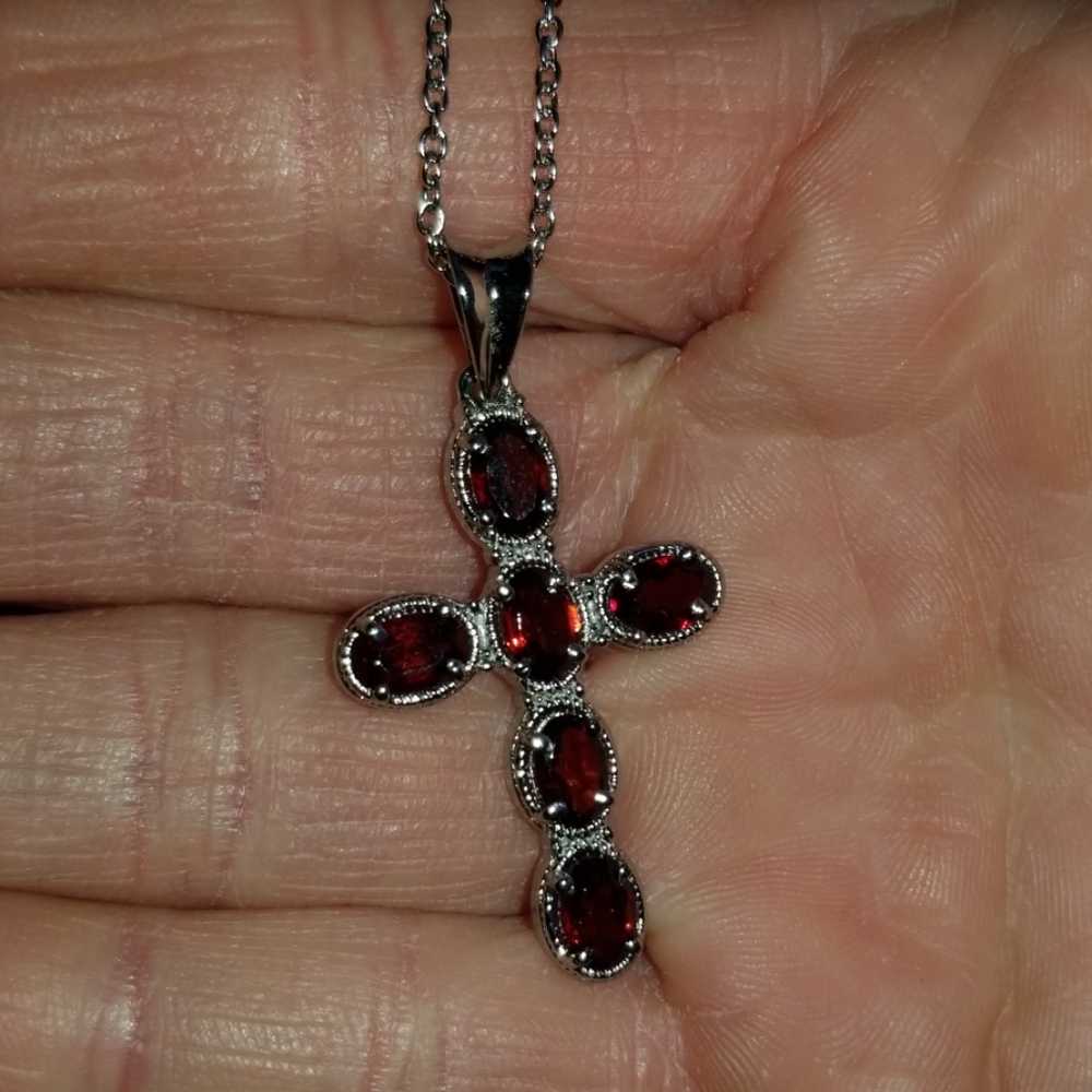 Cross neclace